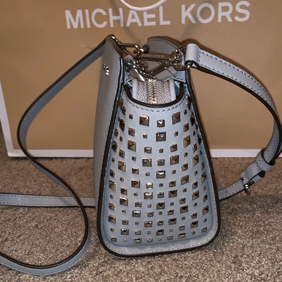 Michael Kors Selma Stud Ash Grey Crossbody +Wallet - Picture 4 of 8